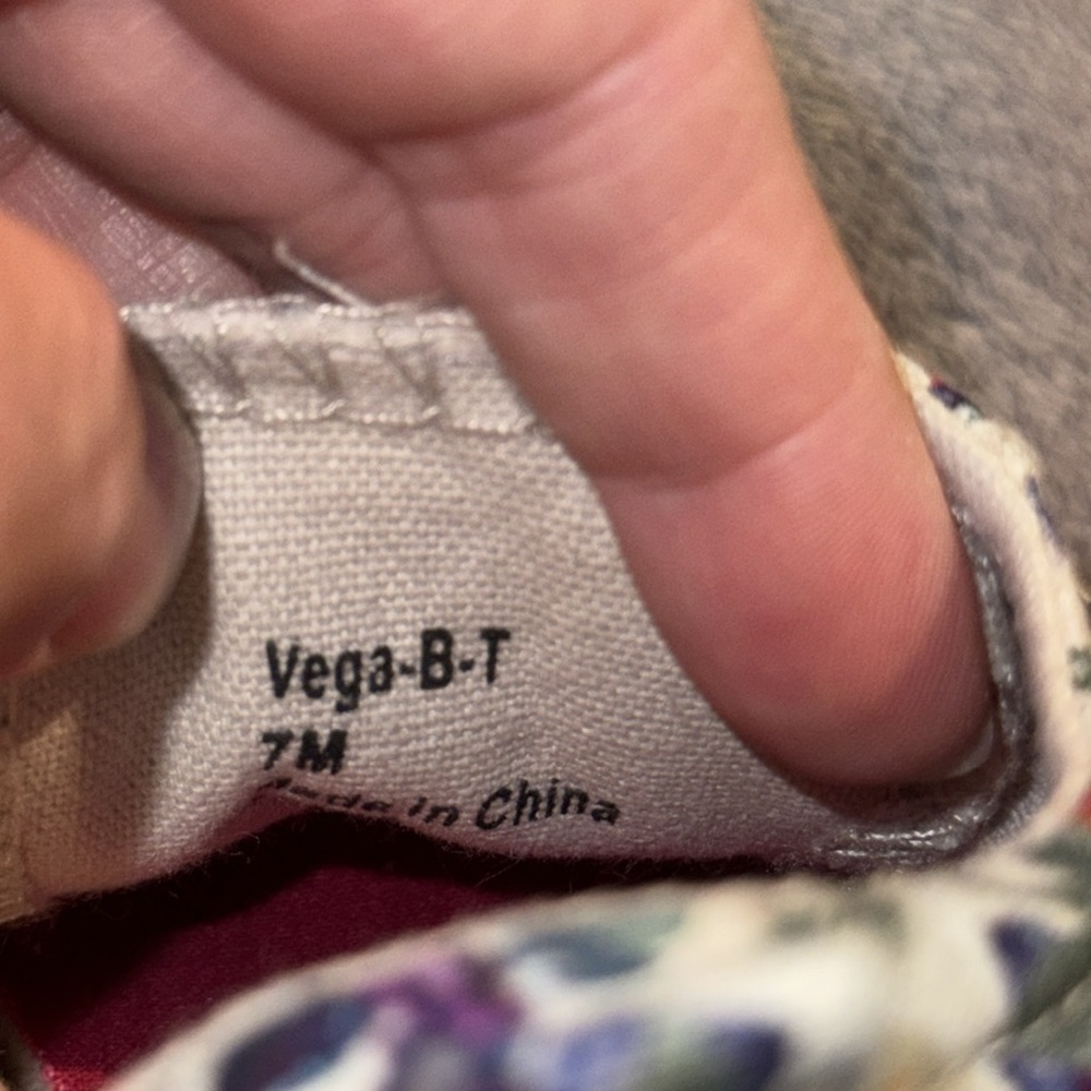 Blowfish Malibu‎ Kids Flowered Sneakers, Toddler Size 7M - Picture 7 of 7